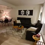 Sentrumsnaer Sokkelleilighet * Bardu