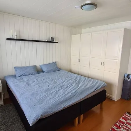 Sentrumsnaer Sokkelleilighet Apartment Bardu